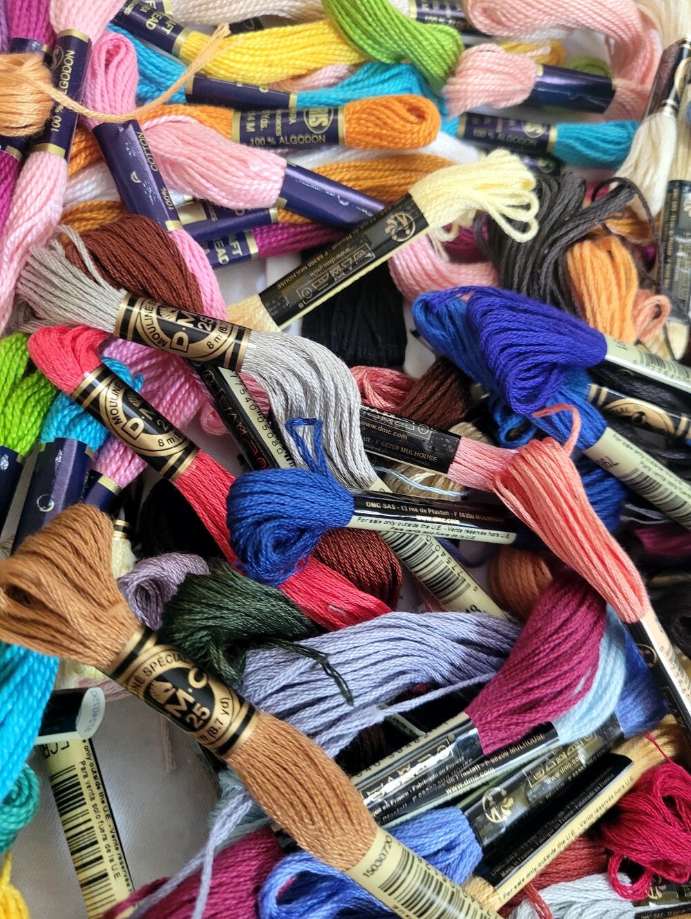 Assorted Embroidery Floss Skeins - Multicolor Pack - Picture 3 of 3
